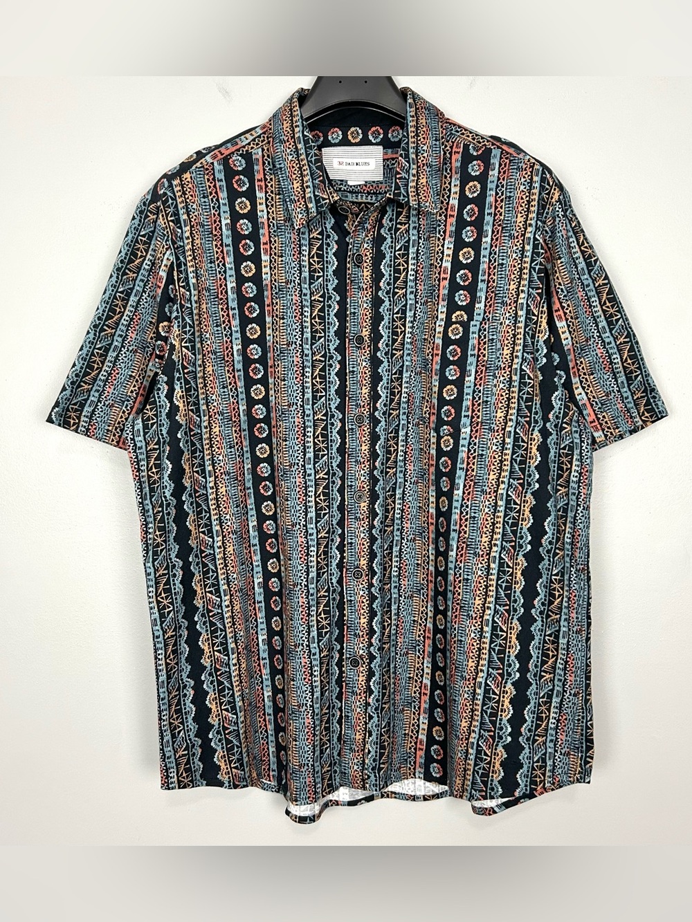32 Bar Blues Tiki Shirt Men’s Size XL Button Front 100% Cotton Beach Vacation